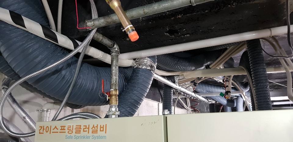 2049928719_U2tsk45G_63f01727fd533c1acb1dff7814e2312f888d5ba8.jpg 이미지크게보기